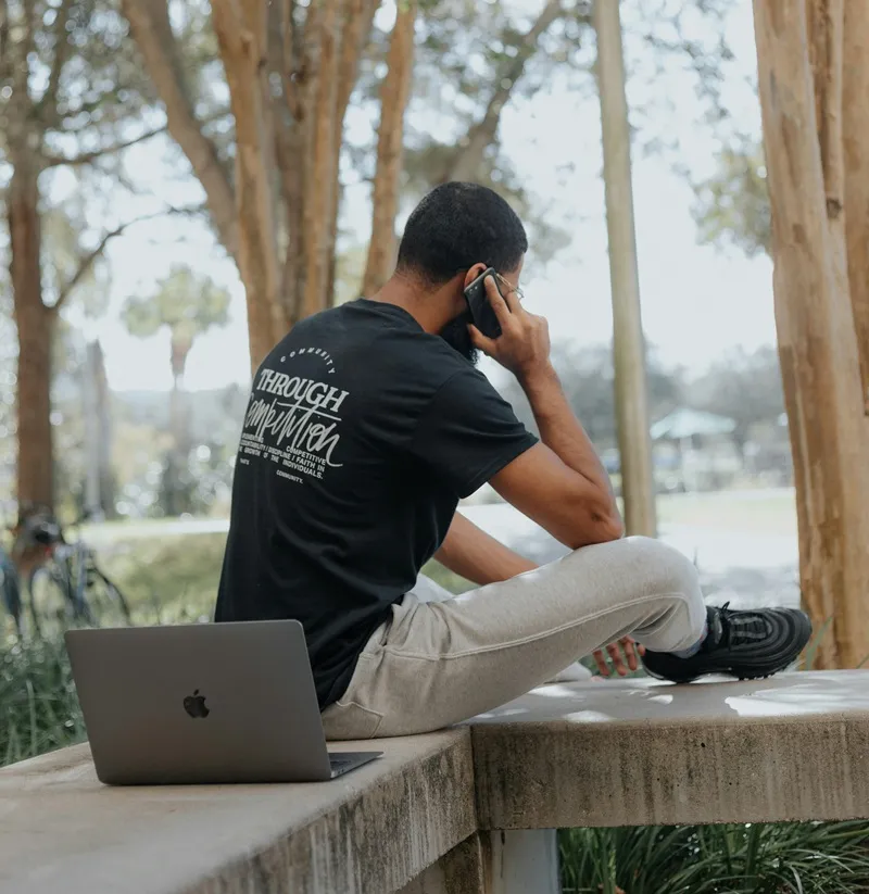 Servicio de telefonía fija con soporte 24/7