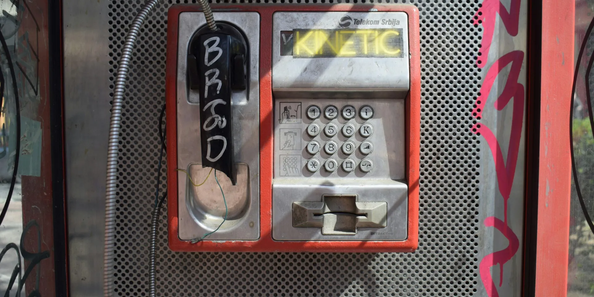 MagSafe: De la Innovación Cerrada de Apple a la Apertura de Android