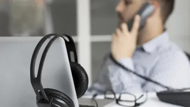 ¿Cómo escalar un call center sin aumentar costos y mejorar tu servicio?