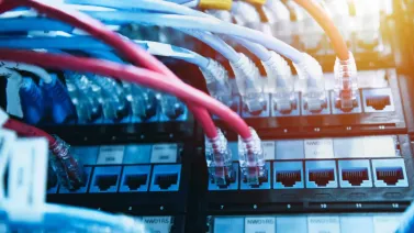 Troncal SIP vs líneas tradicionales para agentes IA: costos y rendimiento comparado